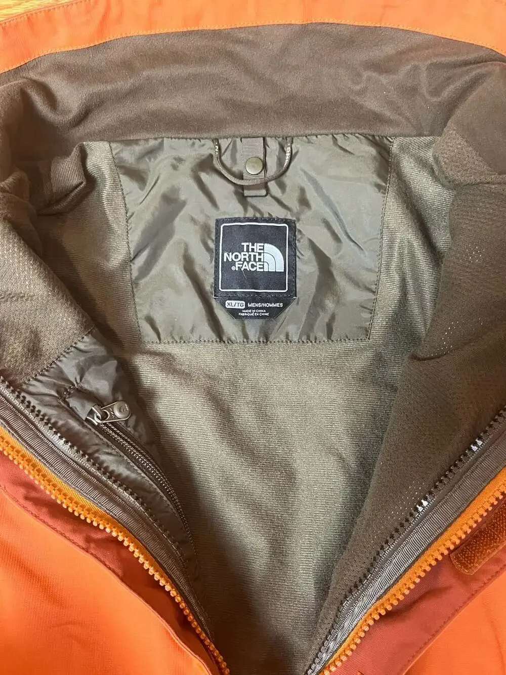 The North Face HyVent Men's Size XL Two-Tone Orange and Brown Waterproof Jacket